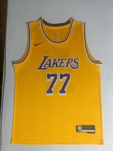 Maillot Doncic 77 Los Angeles Lakers 2025 Jaune