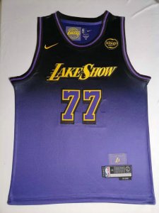 Maillot de Basket NBA Lakers 77 Doncic 2025 City Edition Violet