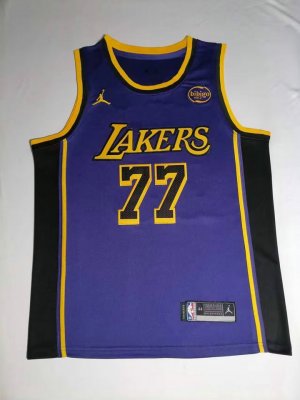 Maillot Los Angeles Lakers 2025 Doncic 77 City Edition Violet